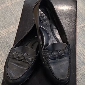 Size 10 Born Black Loafers for Women